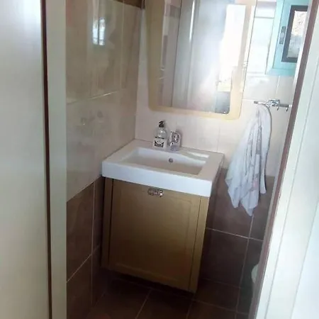 Elegant And Classy Maisonette 2 Feriehus *