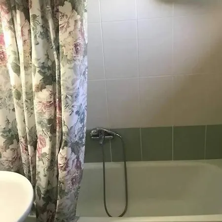 Elegant And Classy Maisonette 2 *