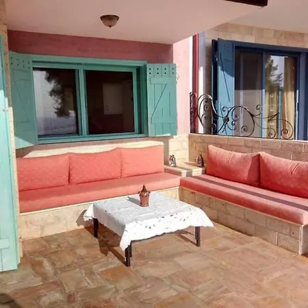 Elegant And Classy Maisonette 2 Dom wakacyjny Skála Foúrkas