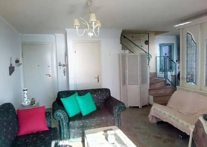 Elegant And Classy Maisonette 2 펜션 *